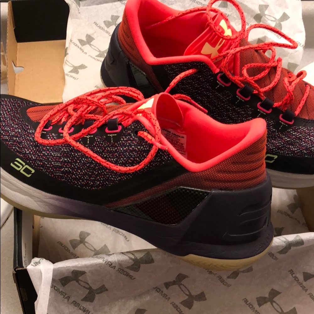 Under Armour - Picture 4 of 5